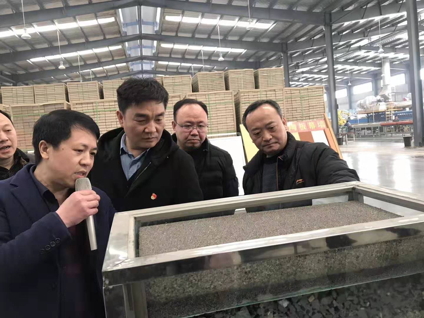 修武縣委常委，縣政府常務(wù)副縣長(zhǎng)千懷貴眾光公司考察調(diào)研